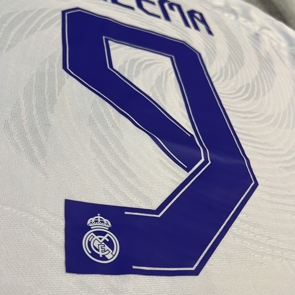 NWOT Real Madrid #9 Karim Benzema 2022 UEFA Champions League final player jersey - Picture 12 of 13